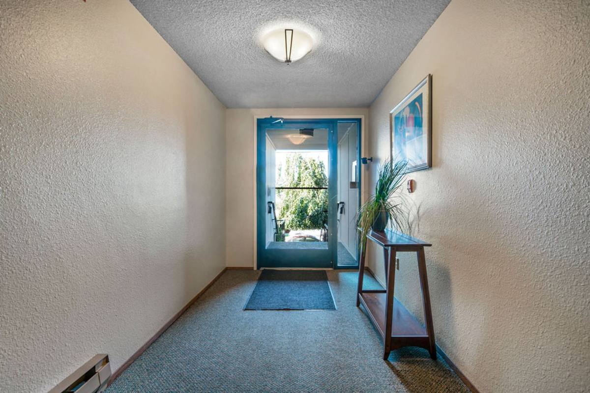 Condo for rent at 2034 14th Ave W, Seattle, WA 98119
