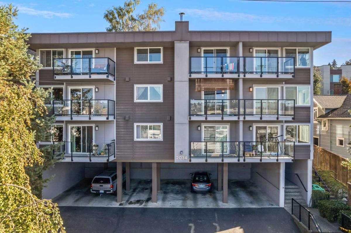 Condo for rent at 2034 14th Ave W, Seattle, WA 98119