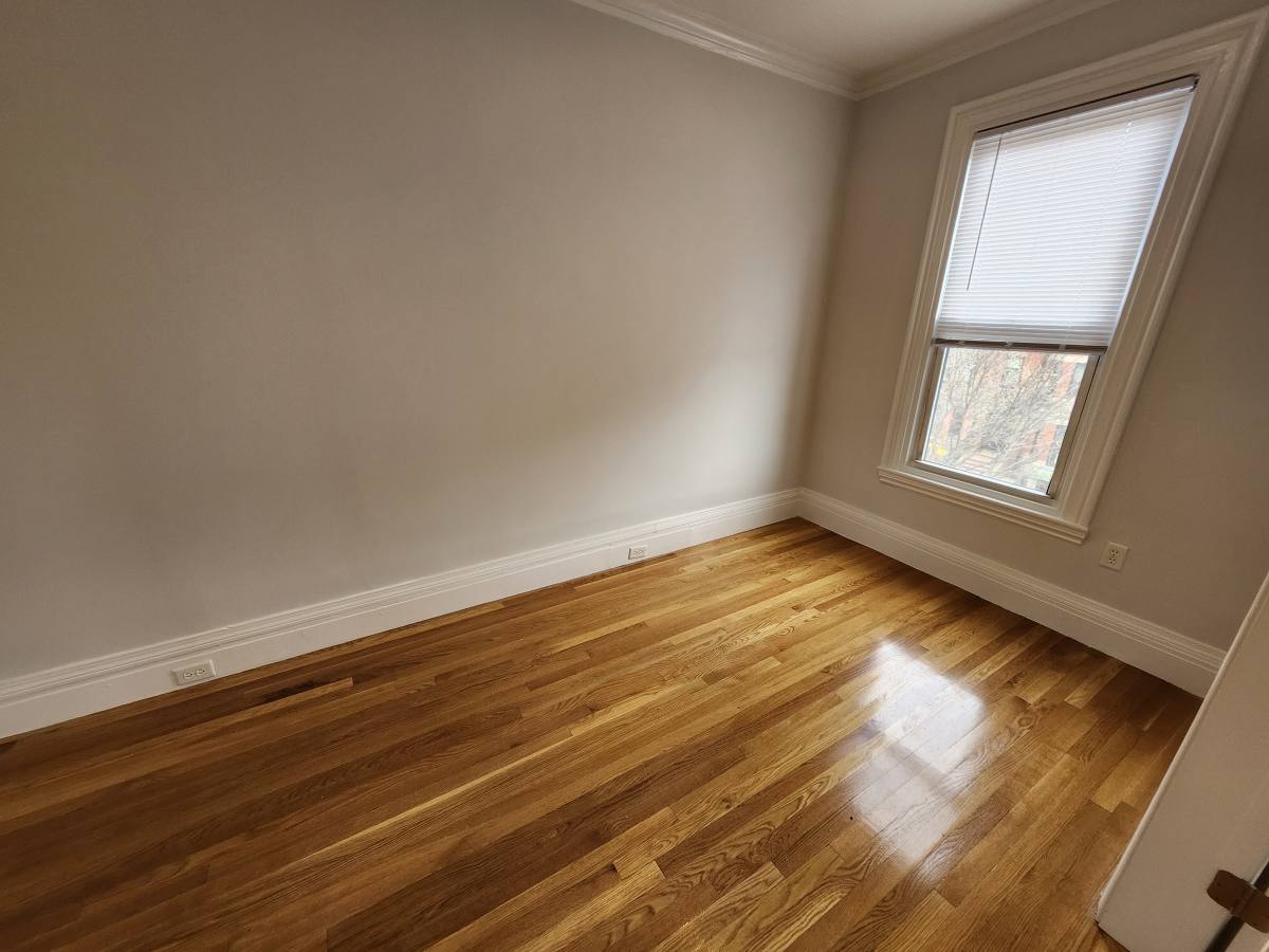 Apartment for rent at 254 Newbury St #4, Boston, MA 02116