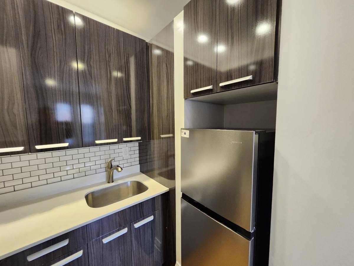 Apartment for rent at 254 Newbury St #4, Boston, MA 02116