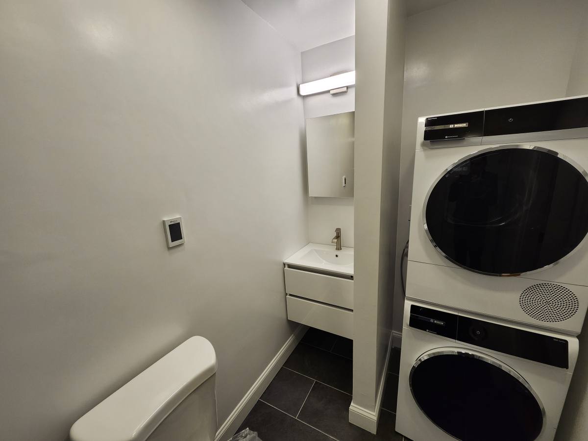Apartment for rent at 254 Newbury St #4, Boston, MA 02116
