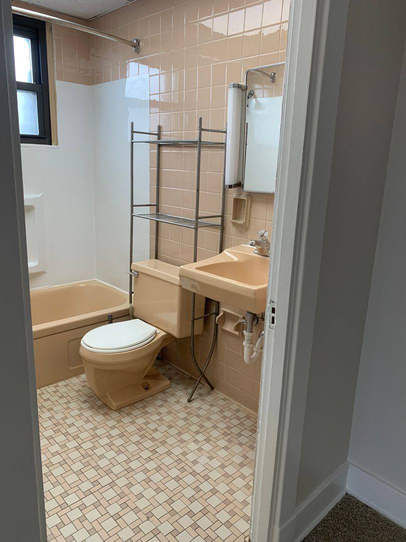 Apartment for rent at 5706 Walnut St, Pittsburgh, PA 15232