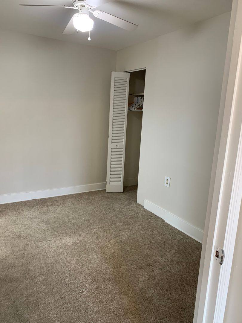 Apartment for rent at 5706 Walnut St, Pittsburgh, PA 15232
