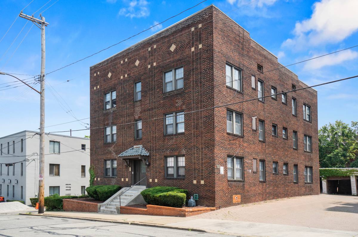 Apartment for rent at 5706 Walnut St, Pittsburgh, PA 15232