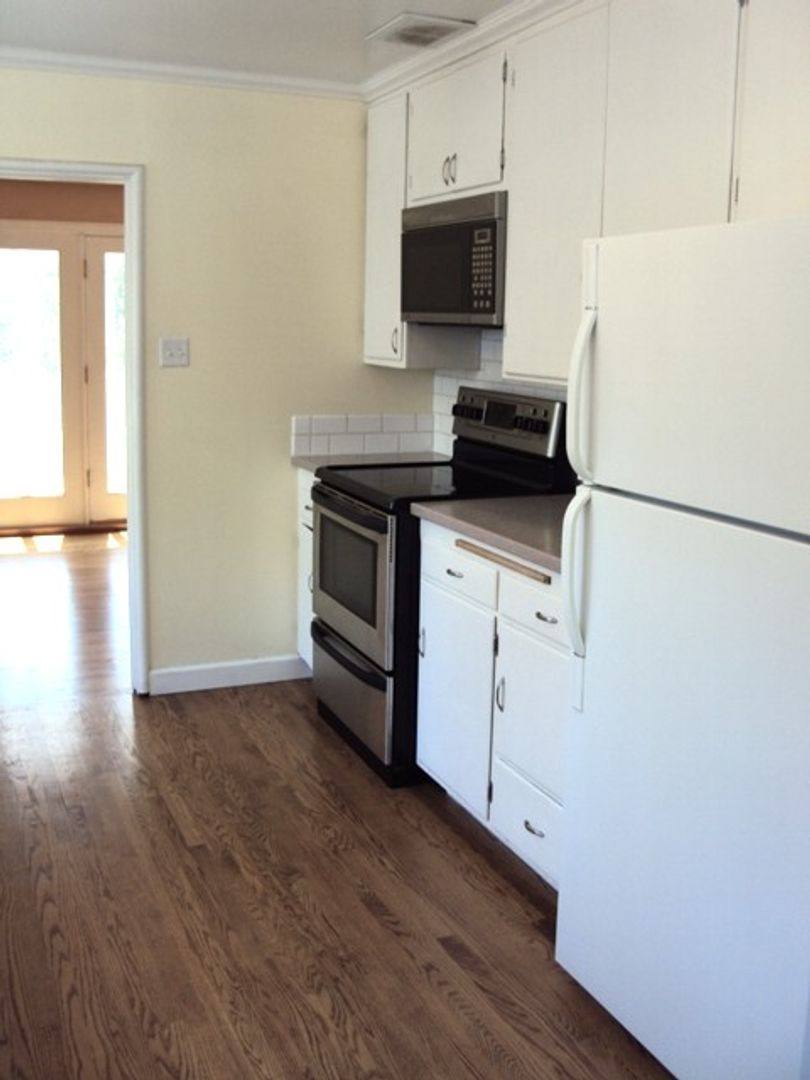 Apartment for rent at 2326-2328 Rose St, Berkeley, CA 94708
