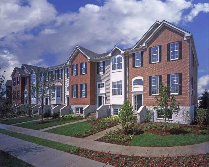 Townhouse for rent at 775 Lewisburg Lane, Aurora, IL 60504