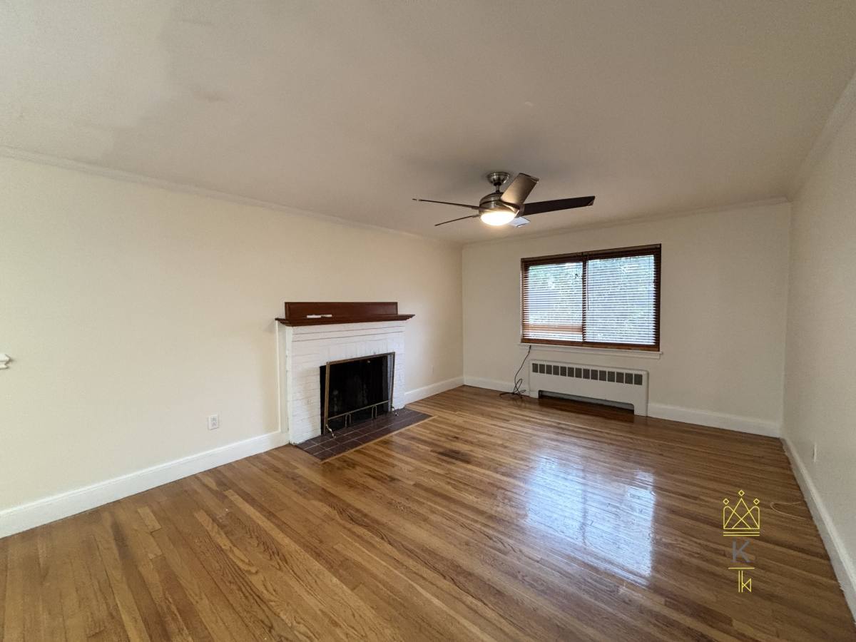 Apartment for rent at 9 Reservoir Rd #1, Chestnut Hill, MA 02467