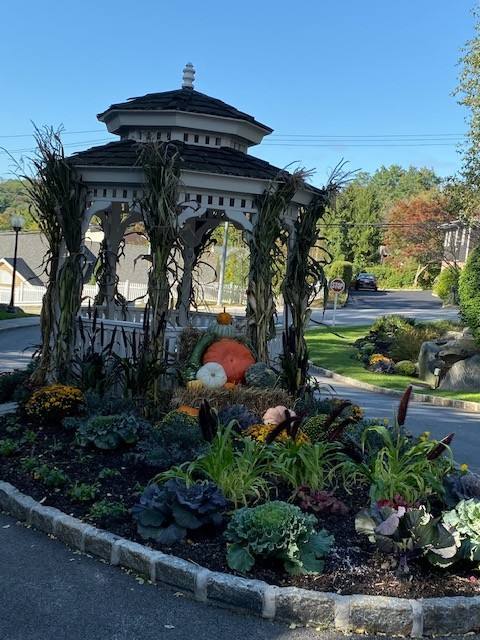 51 Winding Ridge Rd, White Plains, NY 10603 - Townhouse for Rent - Image 3