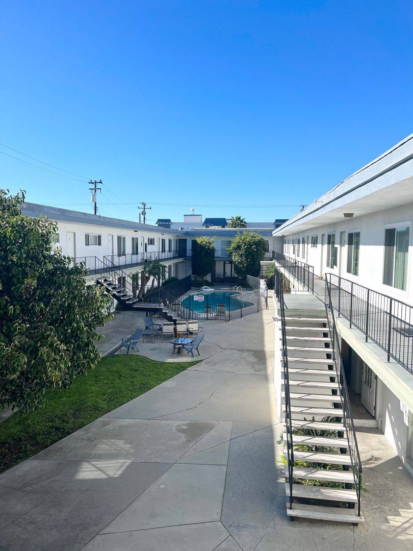 Apartment for rent at 20336 Anza Ave, Torrance, CA 90503