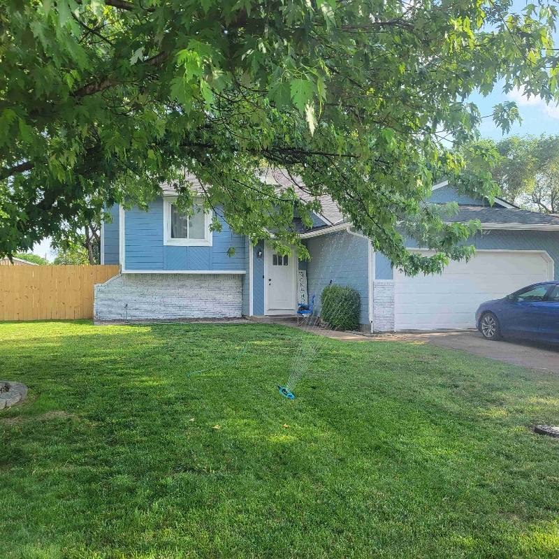 House for rent at 405 W Cherokee Dr, Kechi, KS 67067