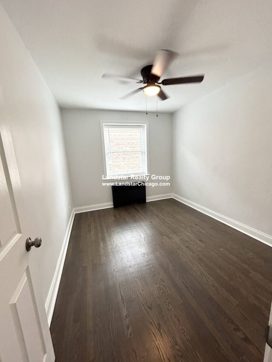 Apartment for rent at 2729 W Berwyn Ave #2, Chicago, IL 60625
