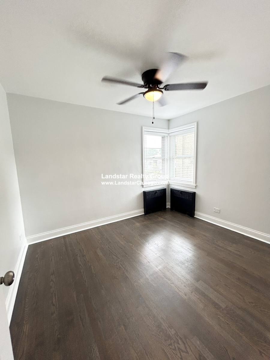 Apartment for rent at 2729 W Berwyn Ave #2, Chicago, IL 60625