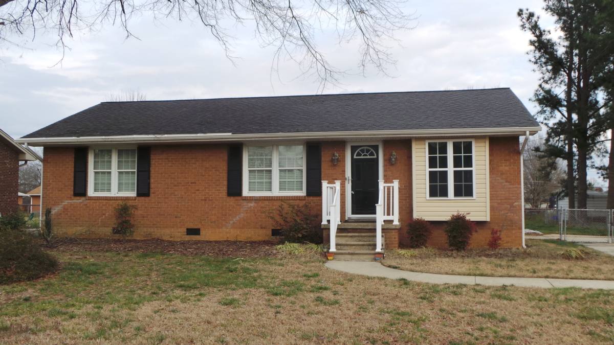 House for rent at 1010 Lorraine St, Graham, NC 27253