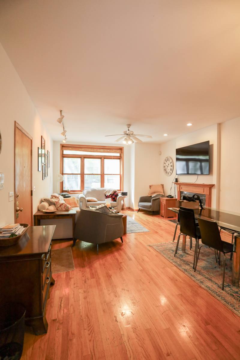Apartment for rent at 1940 W Diversey #1W, Chicago, IL 60614