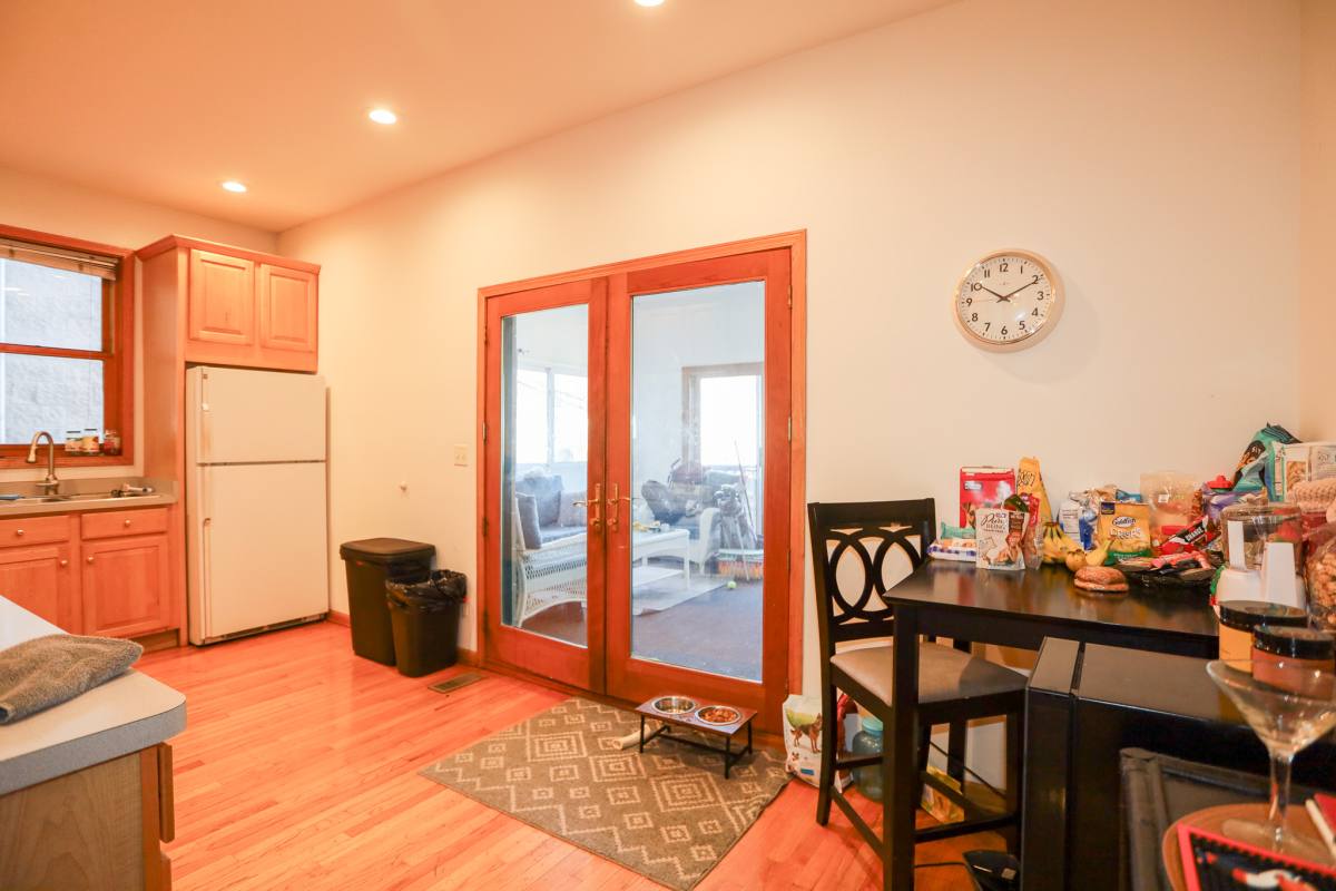 Apartment for rent at 1940 W Diversey #1W, Chicago, IL 60614