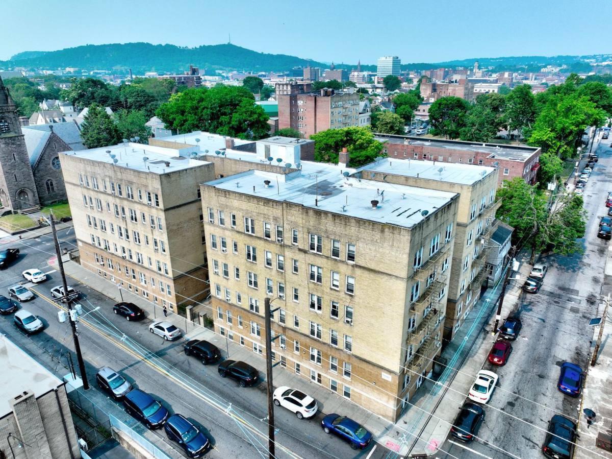 Apartment for rent at 288 Rosa Parks Blvd, Paterson, NJ 07501