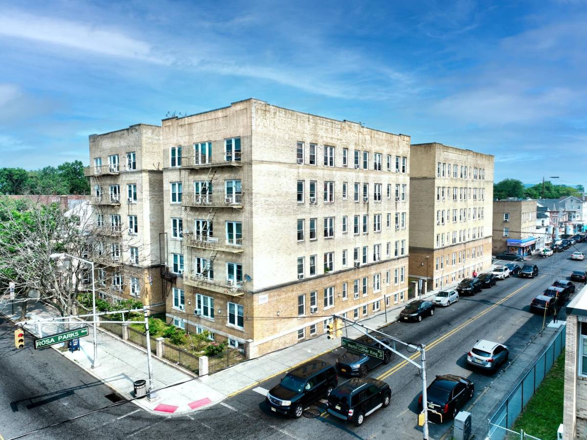 Apartment for rent at 288 Rosa Parks Blvd, Paterson, NJ 07501