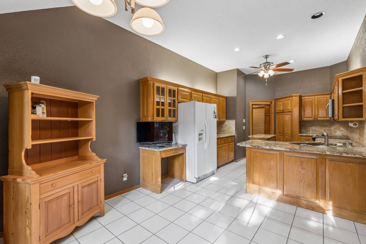 House for rent at 1820 Chelsea Dr, Edmond, OK 73013
