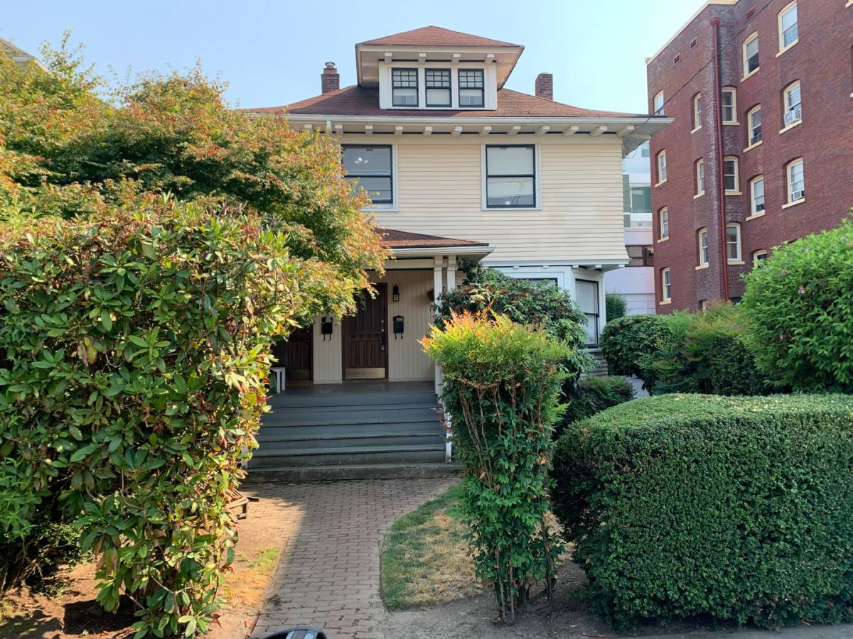 Apartment for rent at 530 NW 23rd Ave, Portland, OR 97210
