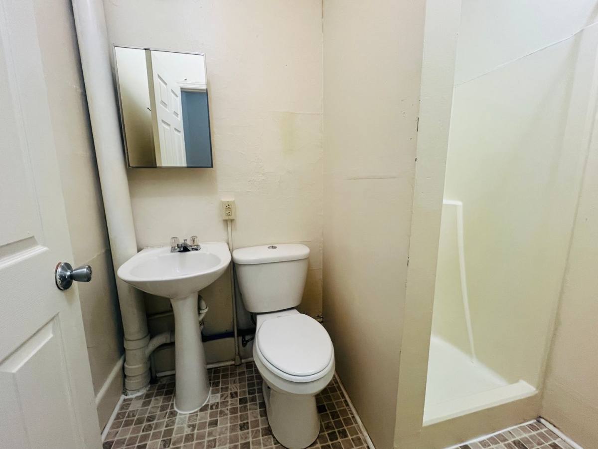 Apartment for rent at 759 Garrison Ave, Morgantown, WV 26505