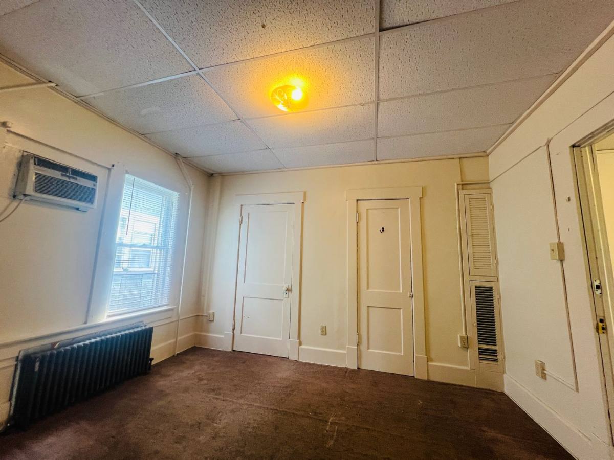 Apartment for rent at 759 Garrison Ave, Morgantown, WV 26505