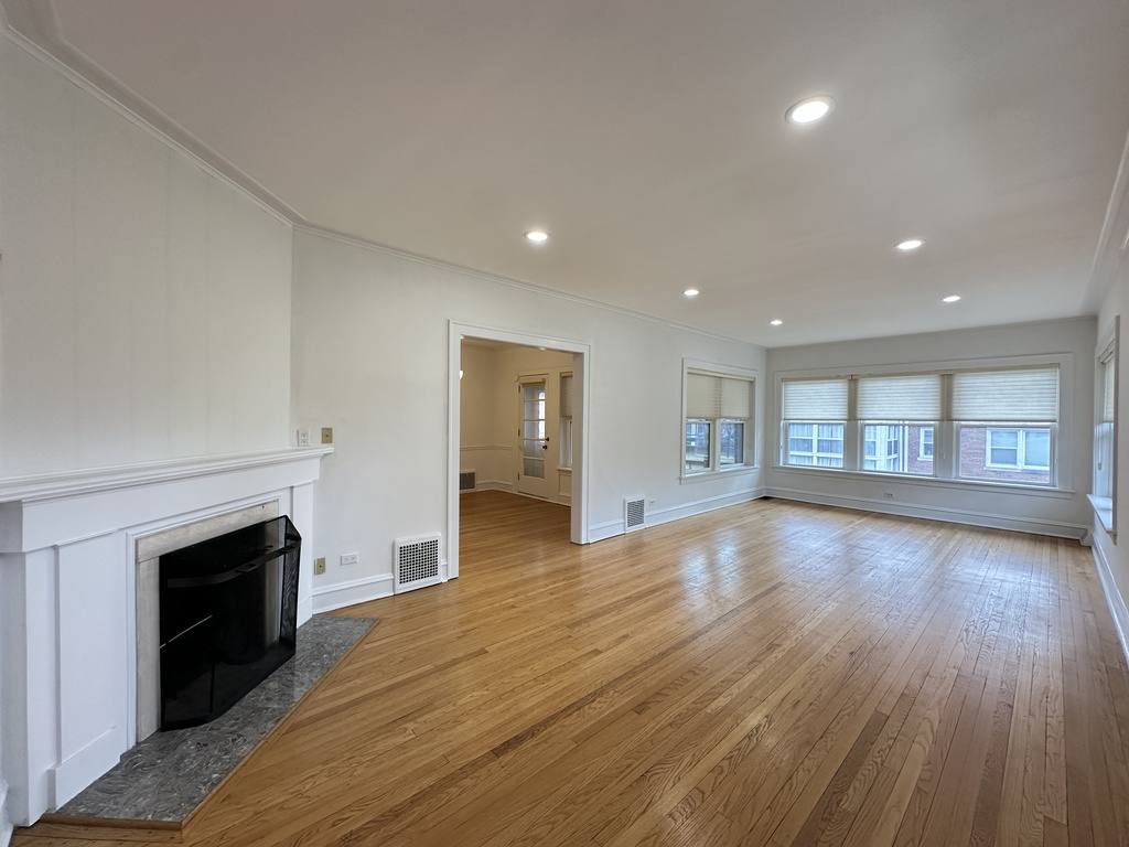 Apartment for rent at 2611 611 Walnut #4, Chicago, IL 60661