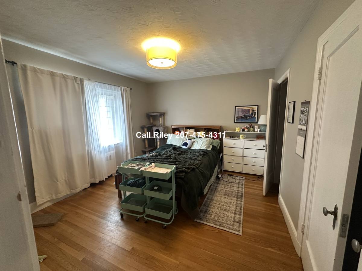 Apartment for rent at 549 Centre St #8, Newton, MA 02458