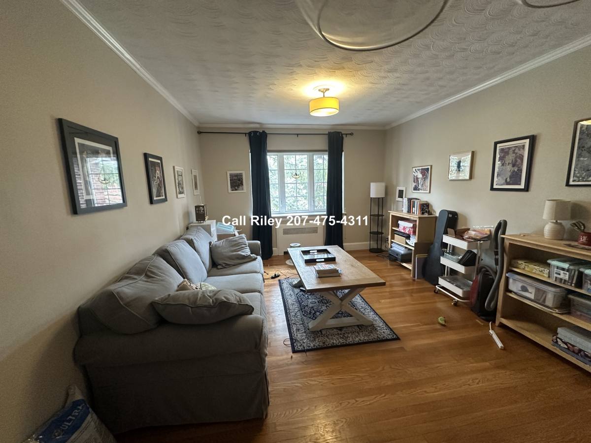 Apartment for rent at 549 Centre St #8, Newton, MA 02458
