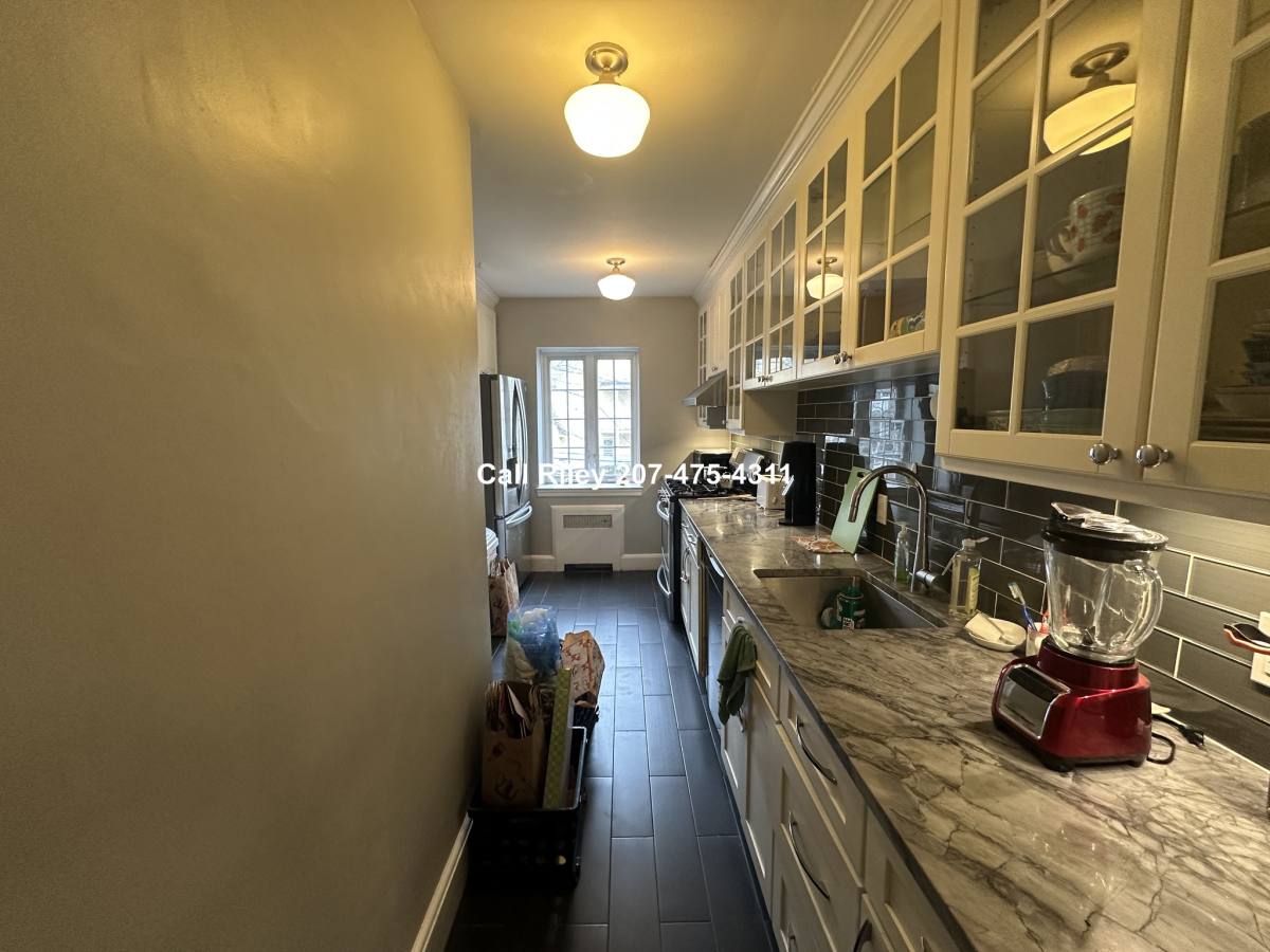 Apartment for rent at 549 Centre St #8, Newton, MA 02458