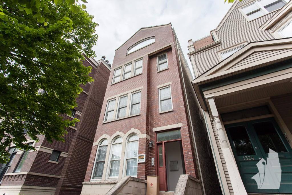 Apartment for rent at 1326 W Diversey Ave #3, Chicago, IL 60618