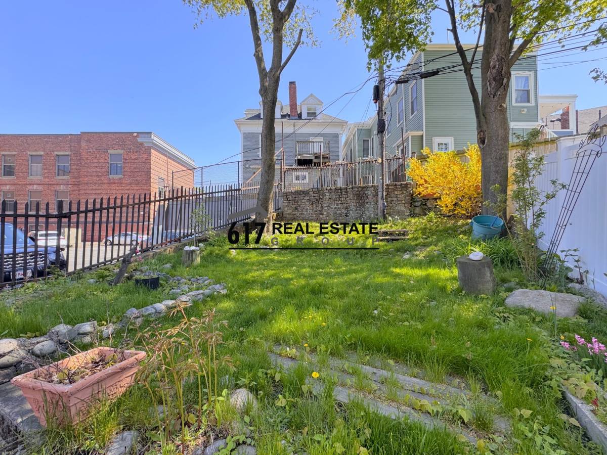 Apartment for rent at 235 E Eagle St #3, East Boston, MA 02128