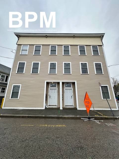Apartment for rent at 126 Felton St #2, Waltham, MA 02453