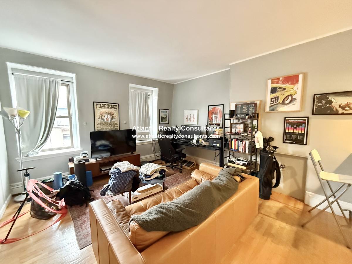 Apartment for rent at 177 Marlborough St #9, Boston, MA 02116