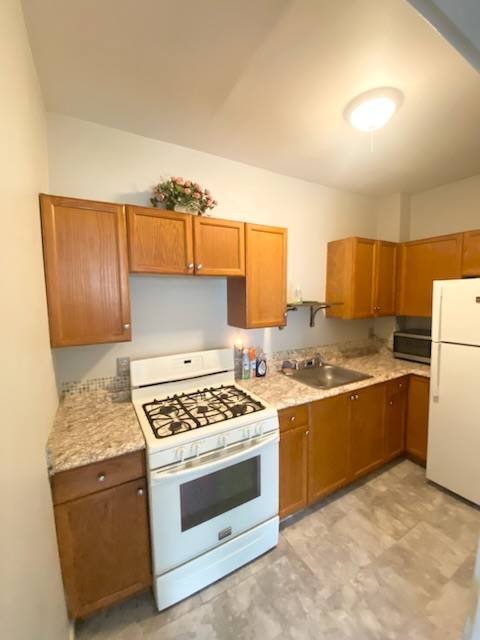 Apartment for rent at 109-111 Chadwick St #111-2, Haverhill, MA 01835