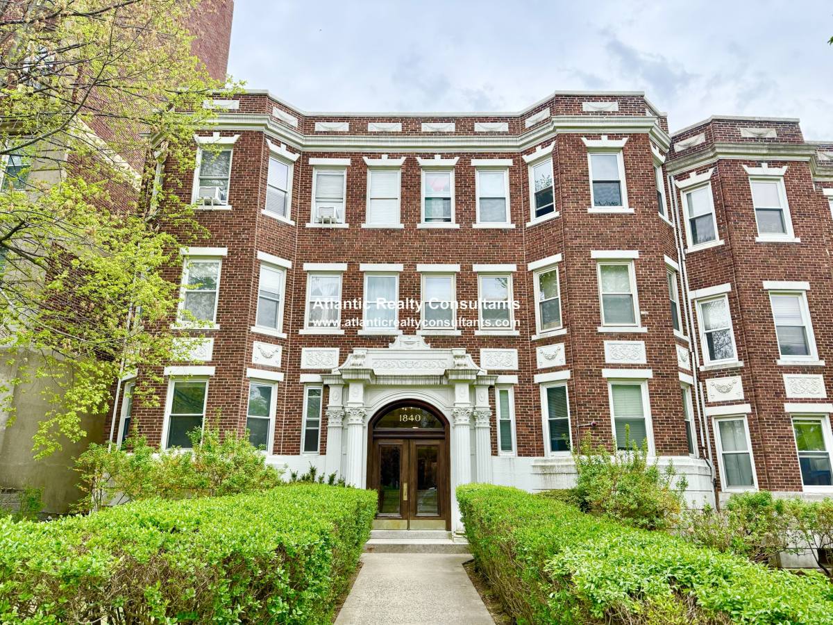 Apartment for rent at 1840 Commonwealth Ave #8, Brighton, MA 02135