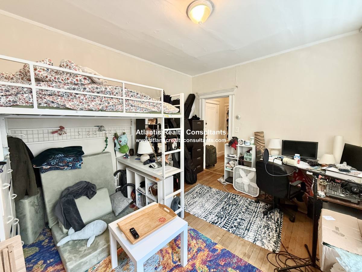 Apartment for rent at 1840 Commonwealth Ave #8, Brighton, MA 02135