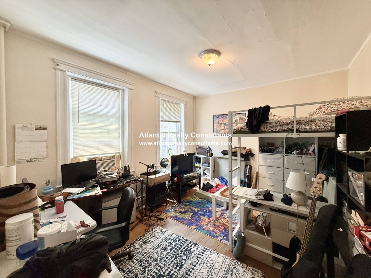 Apartment for rent at 1840 Commonwealth Ave #8, Brighton, MA 02135