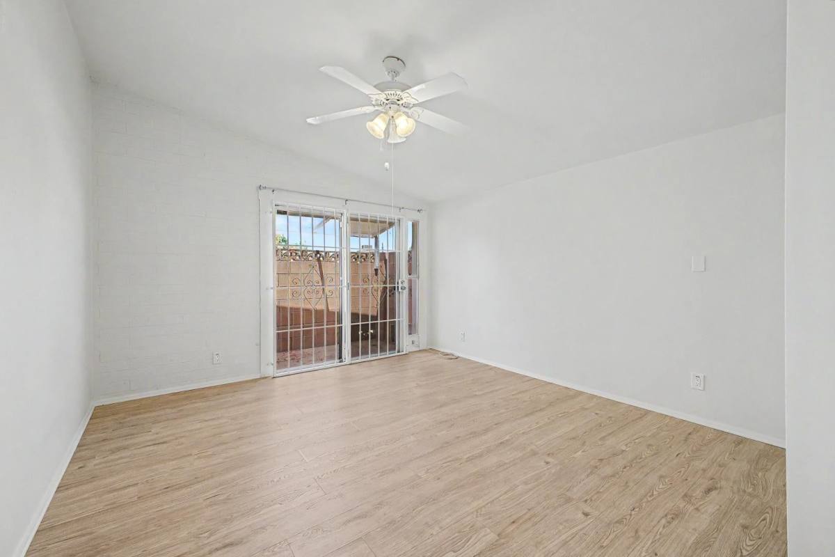 Townhouse for rent at 10606 W Oakmont Dr, Sun City, AZ 85351
