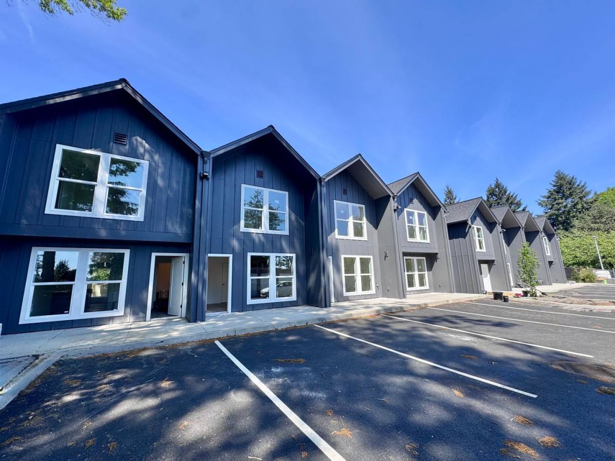 Townhouse for rent at 5406 NE 34th St, Vancouver, WA 98661