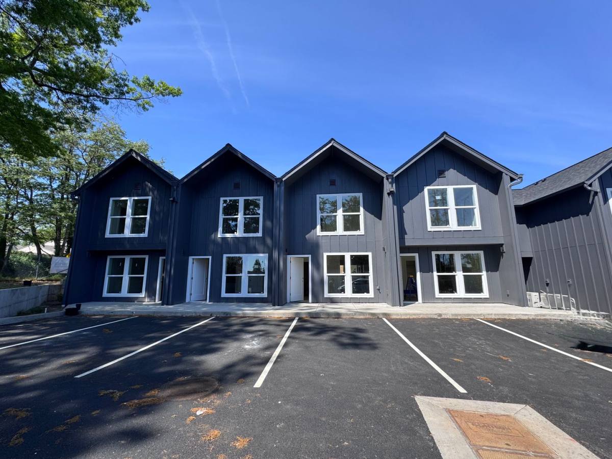 Townhouse for rent at 5406 NE 34th St, Vancouver, WA 98661