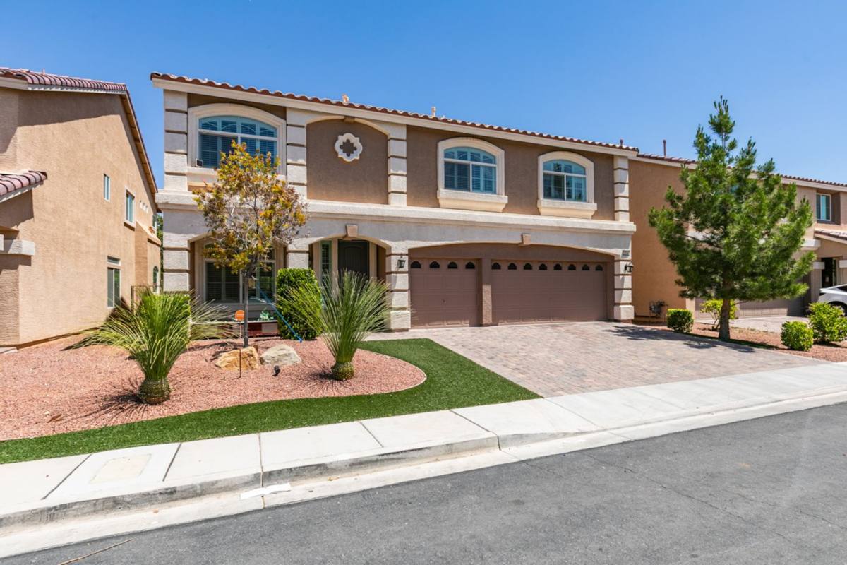 House for rent at 9766 Cadence Creek Court, Las Vegas, NV 89141