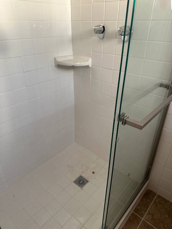 Apartment for rent at 701 So Oxford Ave #6, Los Angeles, CA 90005