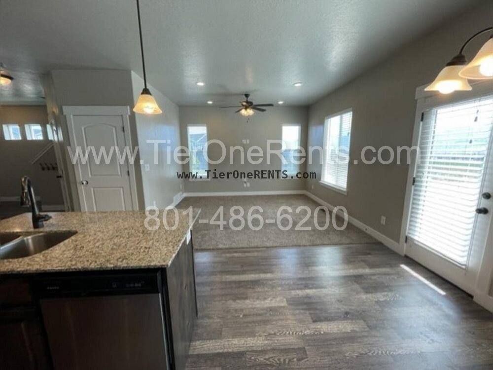 Townhouse for rent at 4187 W Shade Crest Lane, Herriman, UT 84096