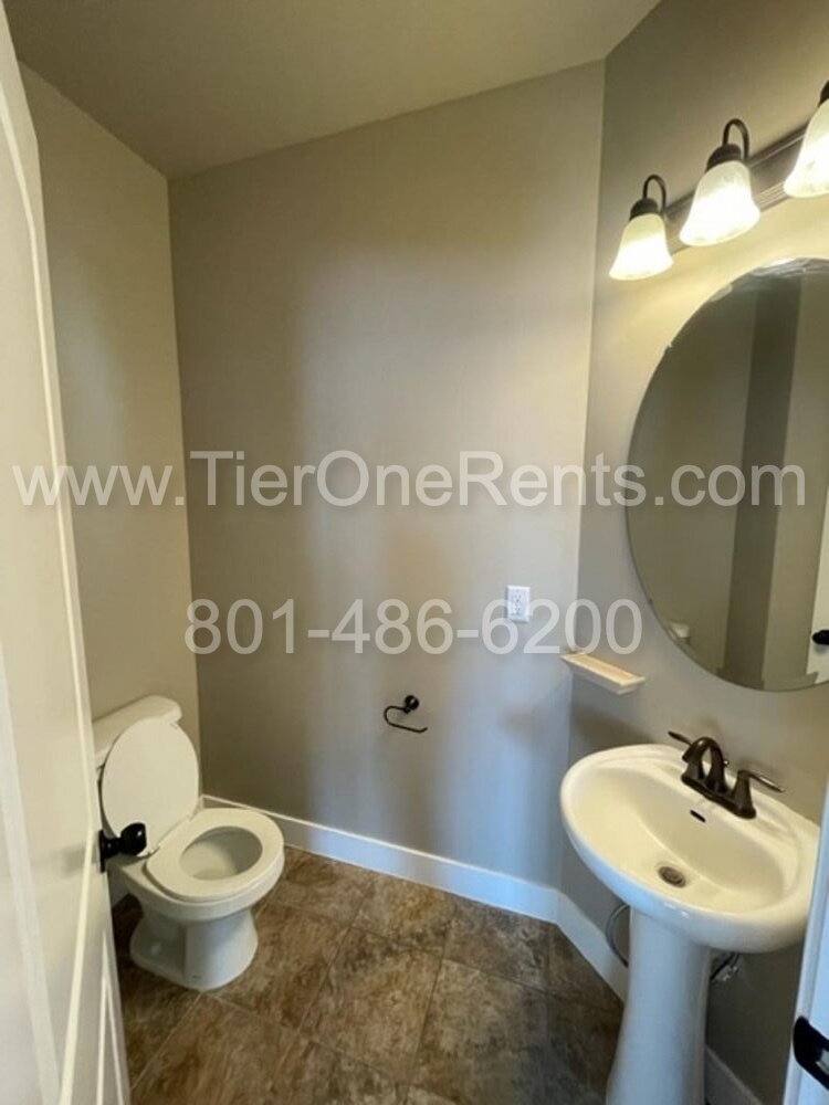 Townhouse for rent at 4187 W Shade Crest Lane, Herriman, UT 84096