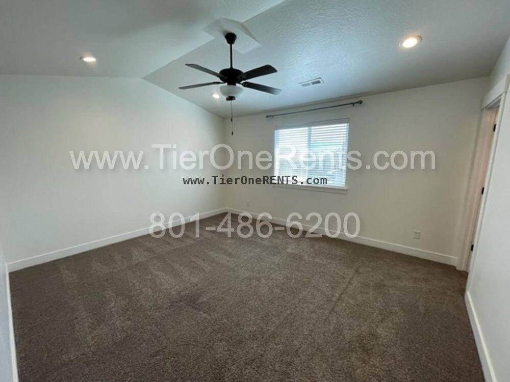 Townhouse for rent at 4187 W Shade Crest Lane, Herriman, UT 84096