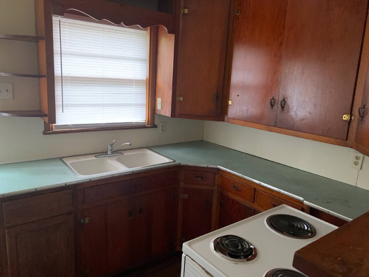 Apartment for rent at 1209 W Matthews, Jonesboro, AR 72401