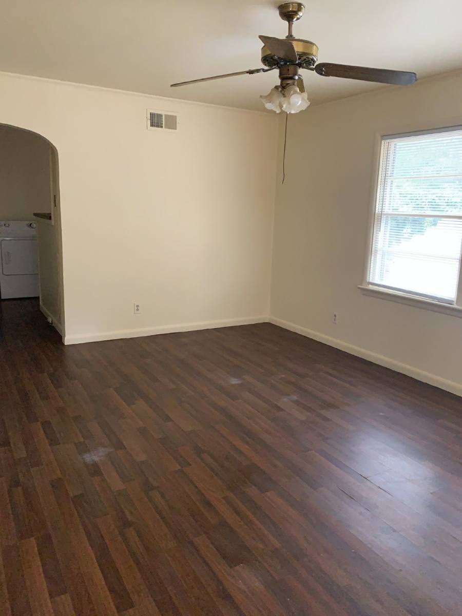 Apartment for rent at 1209 W Matthews, Jonesboro, AR 72401
