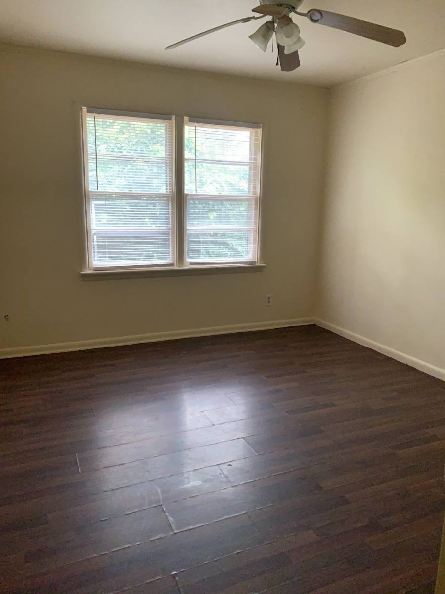 Apartment for rent at 1209 W Matthews, Jonesboro, AR 72401