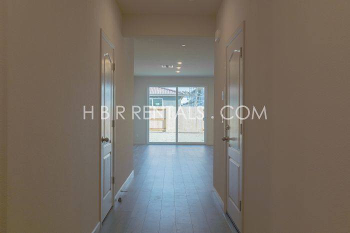 House for rent at 1912 Medford Ave, Manteca, CA 95337
