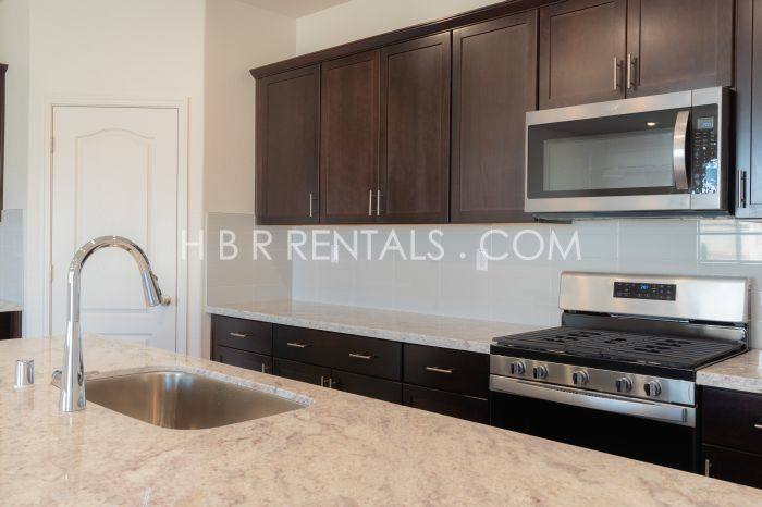 House for rent at 1912 Medford Ave, Manteca, CA 95337